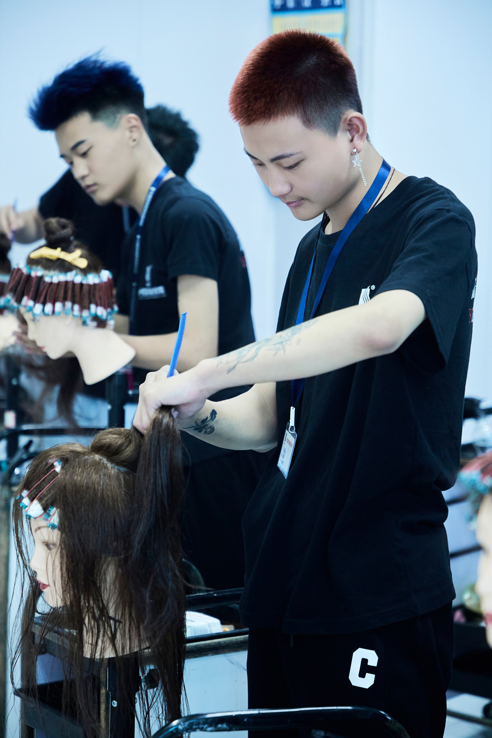 1-23060QIJ4235.jpg